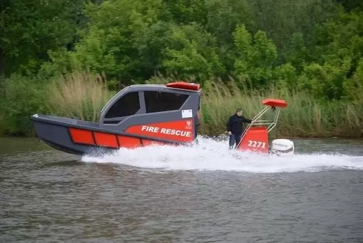 Łódź płaskodenna stworzona przez Politechnikę Wrocławską 