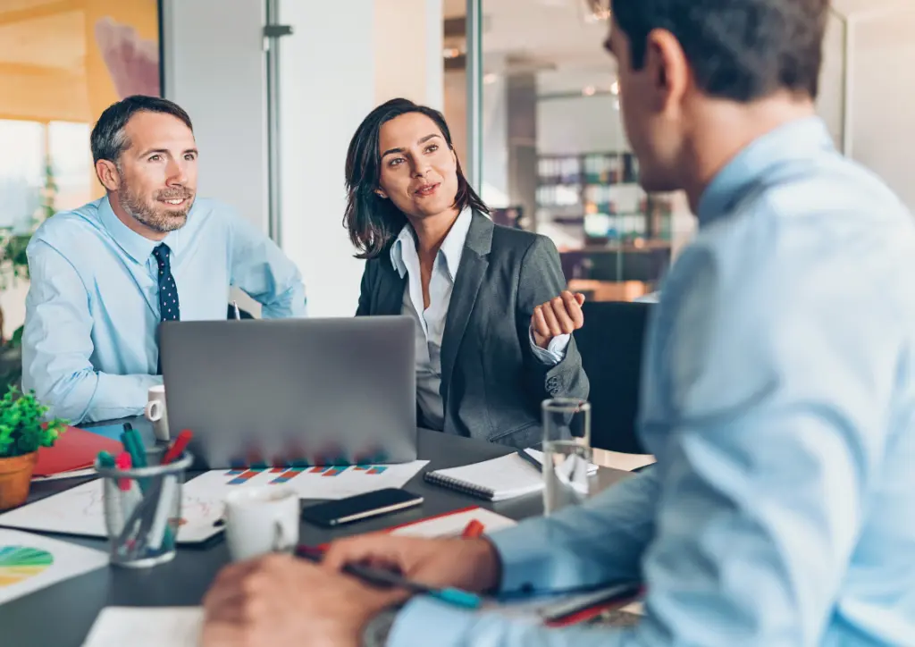 Kompleksowa obsługa dotacji unijnych – dlaczego coraz więcej firm wybiera wsparcie zewnętrzne 