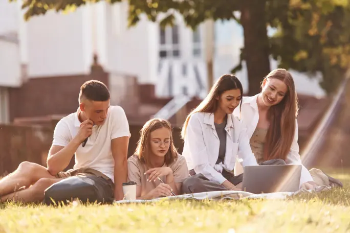 Najpopularniejsze kierunki studiów we Wrocławiu 2025/2026 — ranking dla kandydatów