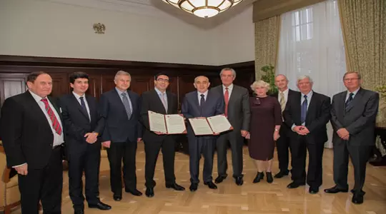 V miejsce w Polsce wśród szkół wyższych. 